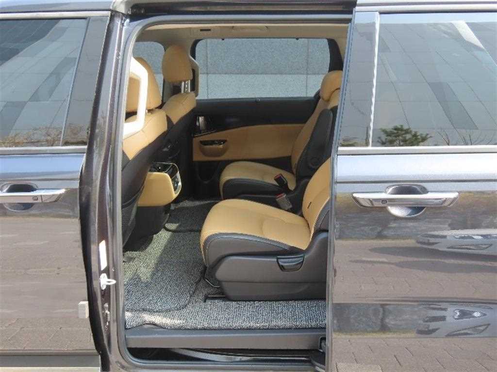 KIA Carnival 2023 Gris - Importación desde Corea - HF Imports Iquique - Foto 14