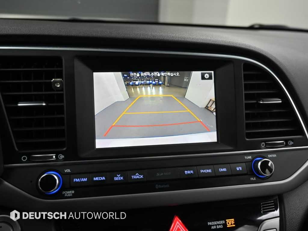 HYUNDAI Avante 2016 Blanco - Importación desde Corea - HF Imports Iquique - Foto 15