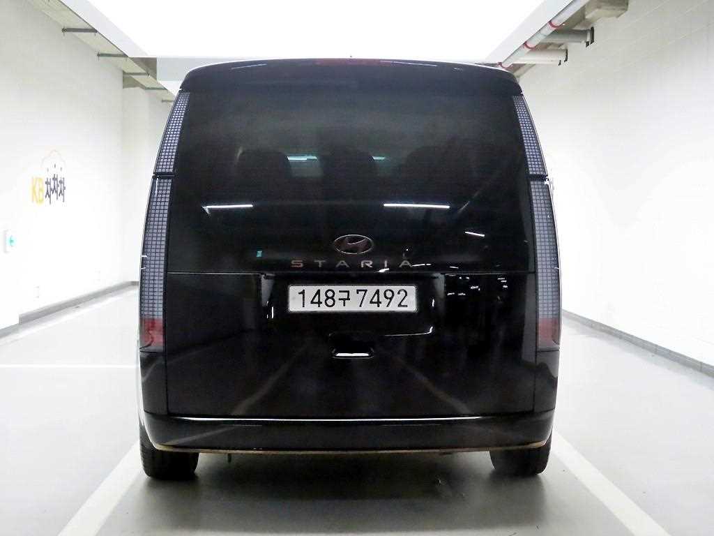 HYUNDAI Staria - Vista 3