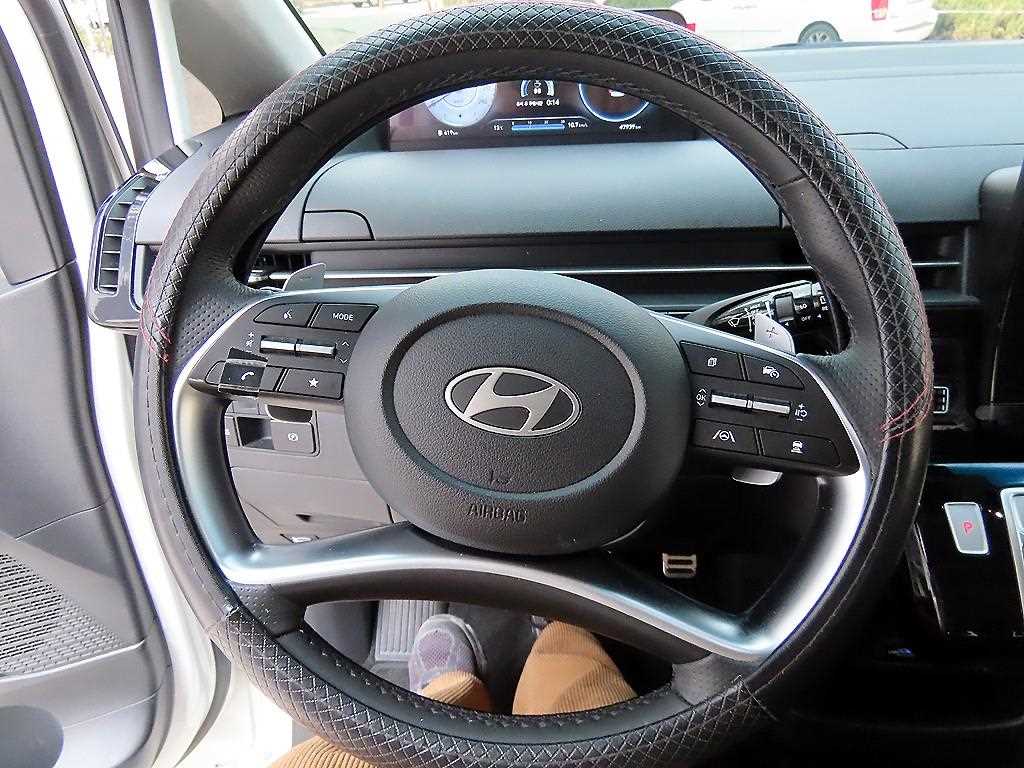 HYUNDAI Staria - Vista 9