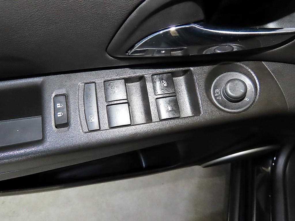 Chevrolet Cruise 2015 Negro - Importación desde Corea - HF Imports Iquique - Foto 13