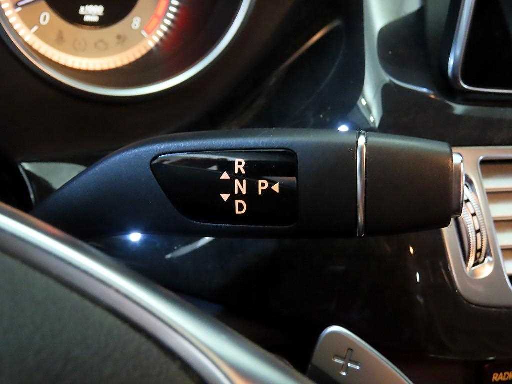 Mercedes Benz CLS Class - Vista 12