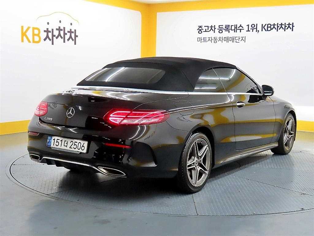 Mercedes Benz C Class - Vista 4