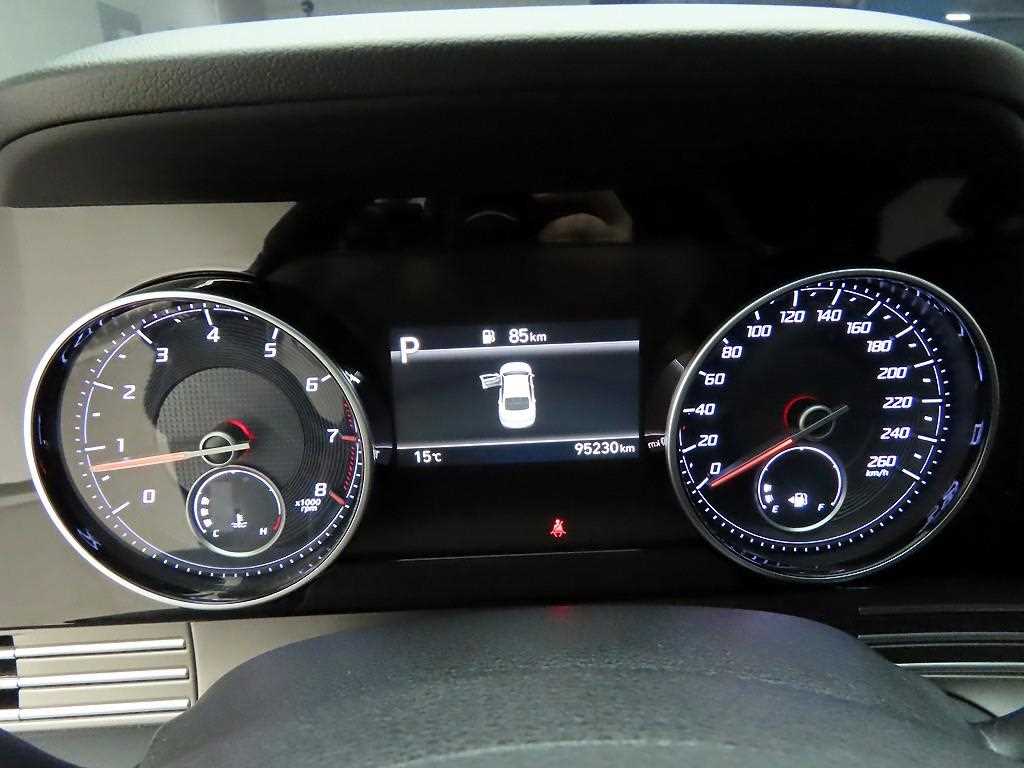 HYUNDAI Grandeur - Vista 6