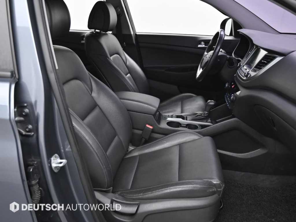 HYUNDAI Tucson - Vista 10