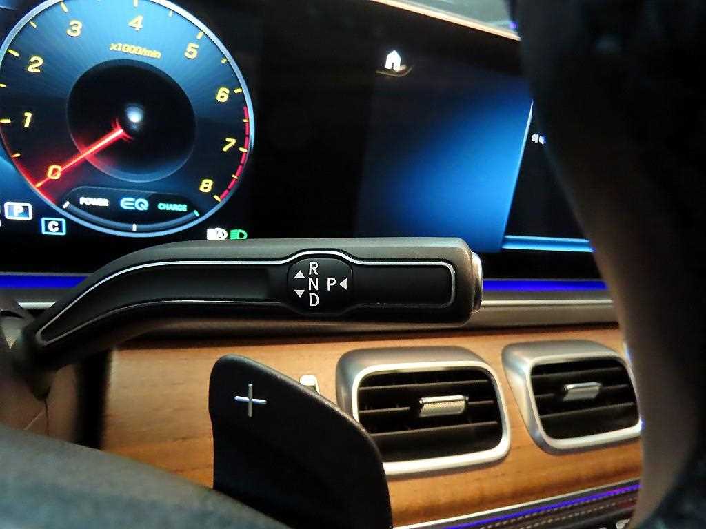 Mercedes Benz GLE Class - Vista 12