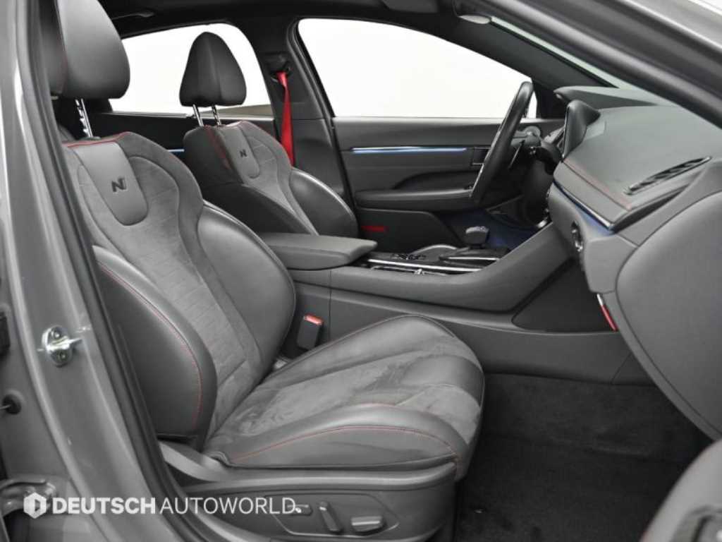 HYUNDAI Sonata - Vista 12