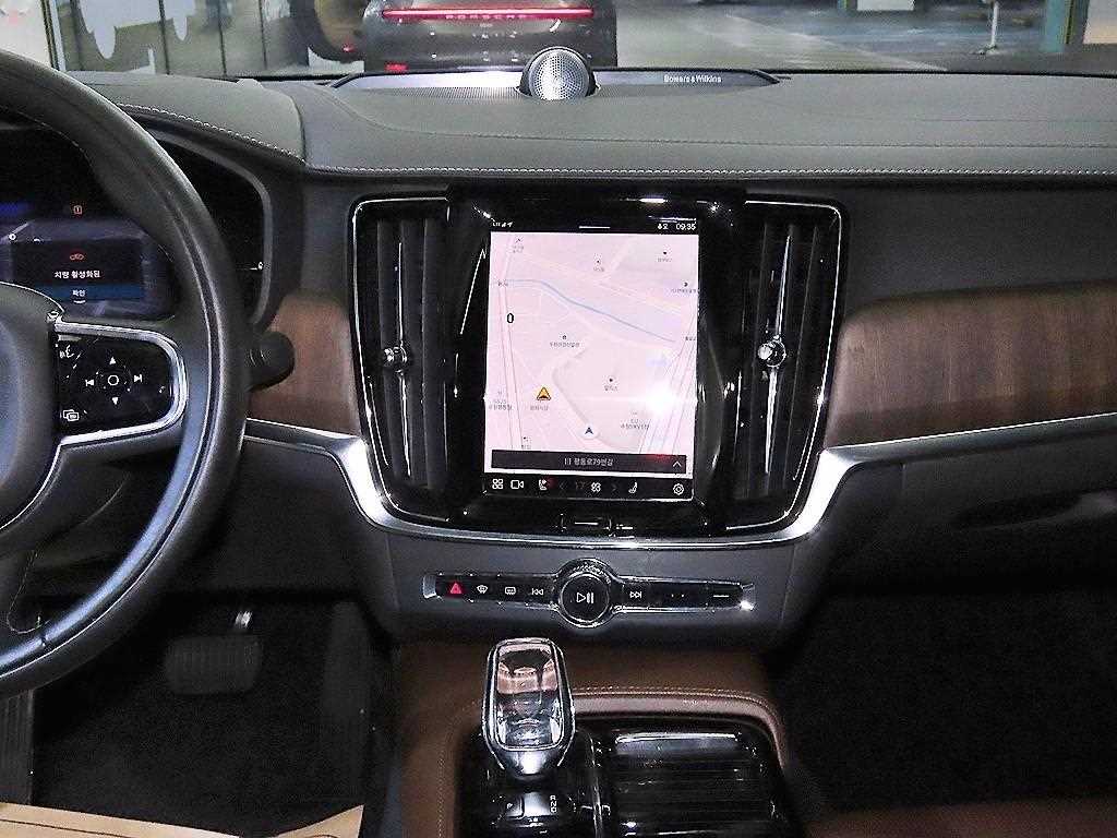 Volvo S90 - Vista 11