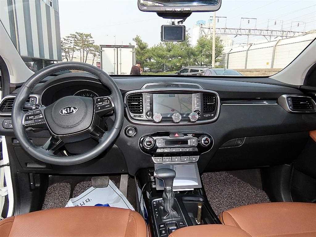 KIA Sorento - Vista 7