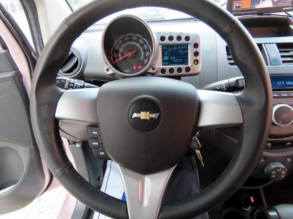 Chevrolet Spark - Vista 8