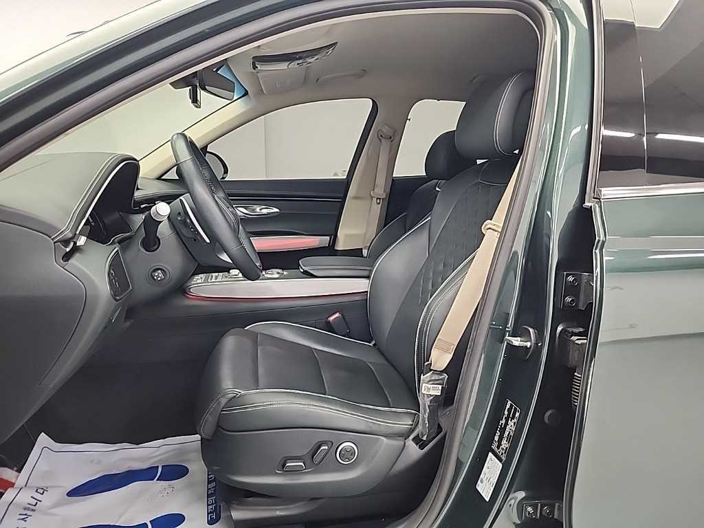 Genesis GV70 - Vista 11