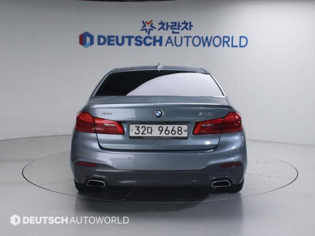 BMW 5 Series - Vista 4