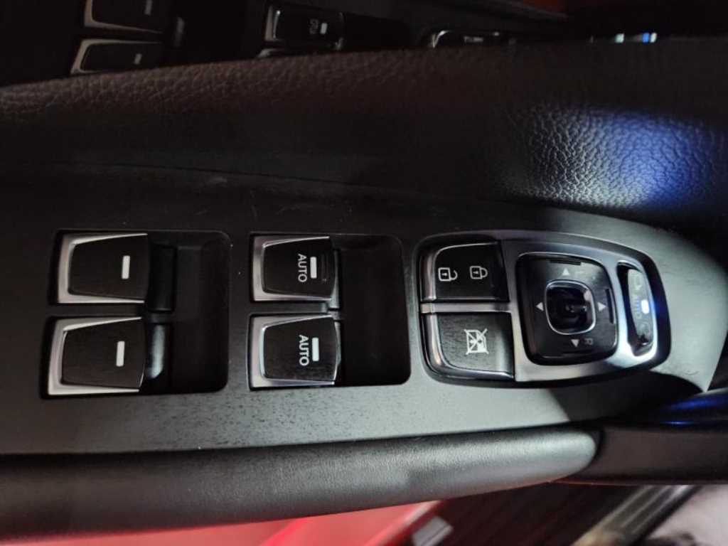 HYUNDAI Grandeur 2015 Plateado - Importación desde Corea - HF Imports Iquique - Foto 15