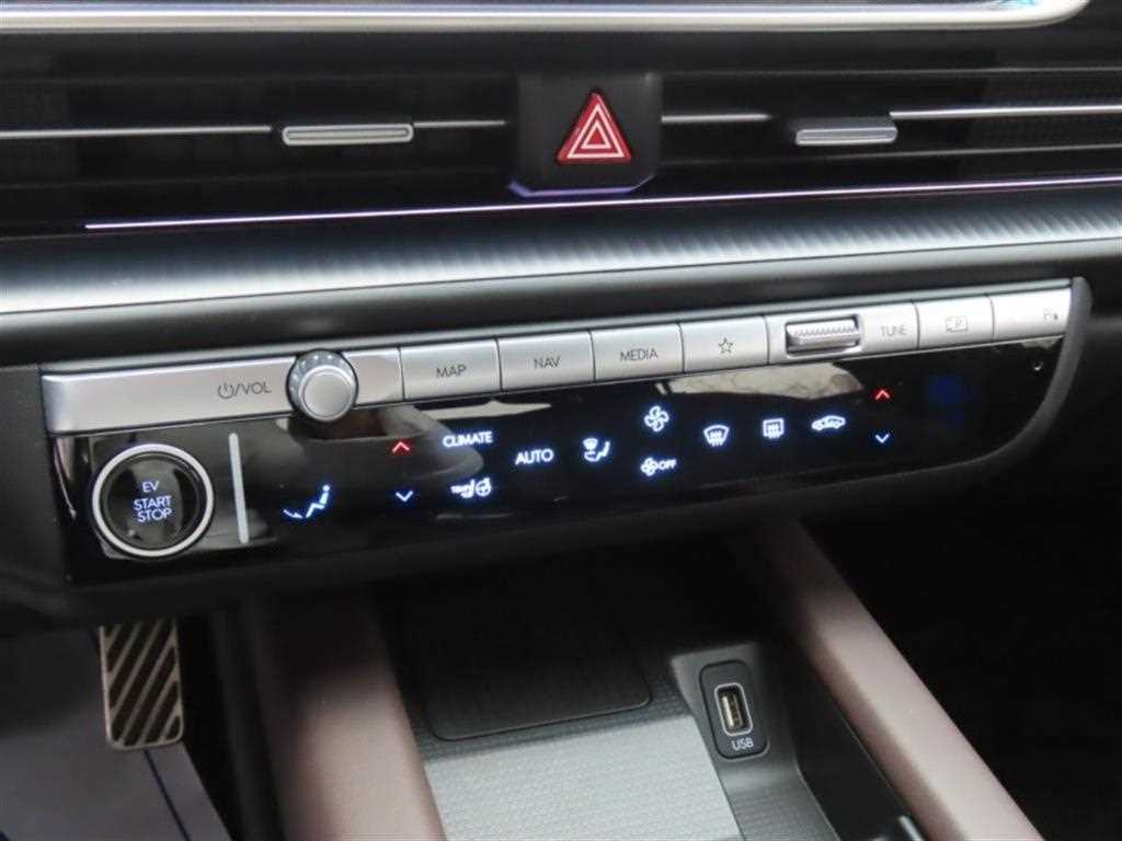 HYUNDAI Ioniq 6 - Vista 8