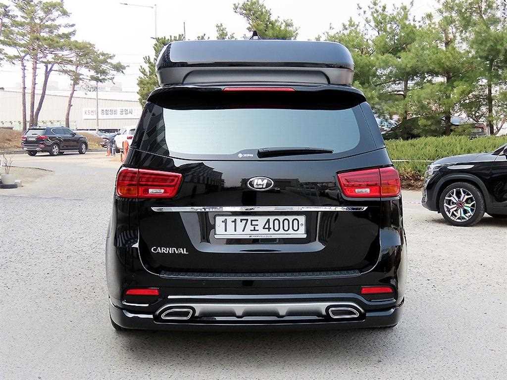 KIA Carnival - Vista 4
