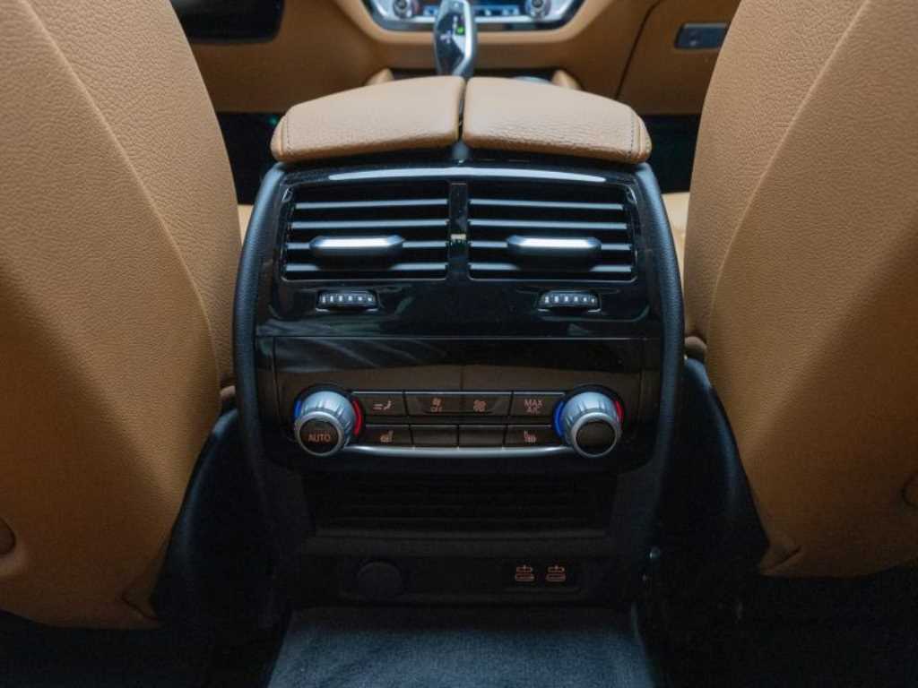 BMW 5 Series - Vista 12