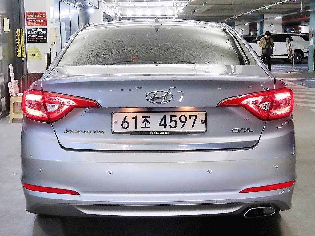 HYUNDAI Sonata - Vista 5