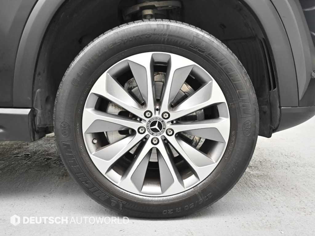 Mercedes Benz GLE Class - Vista 5