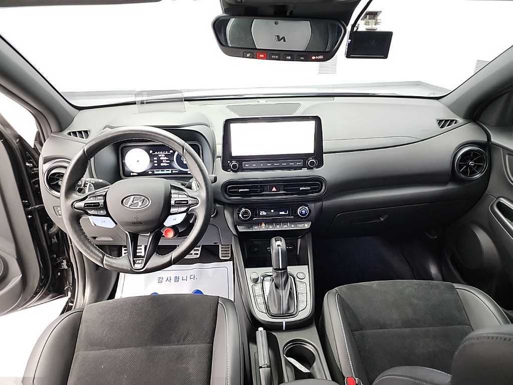 HYUNDAI Kona - Vista 7