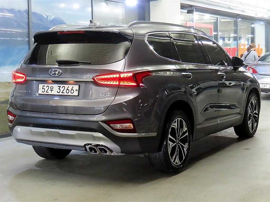 HYUNDAI Santa Fe - Vista 3