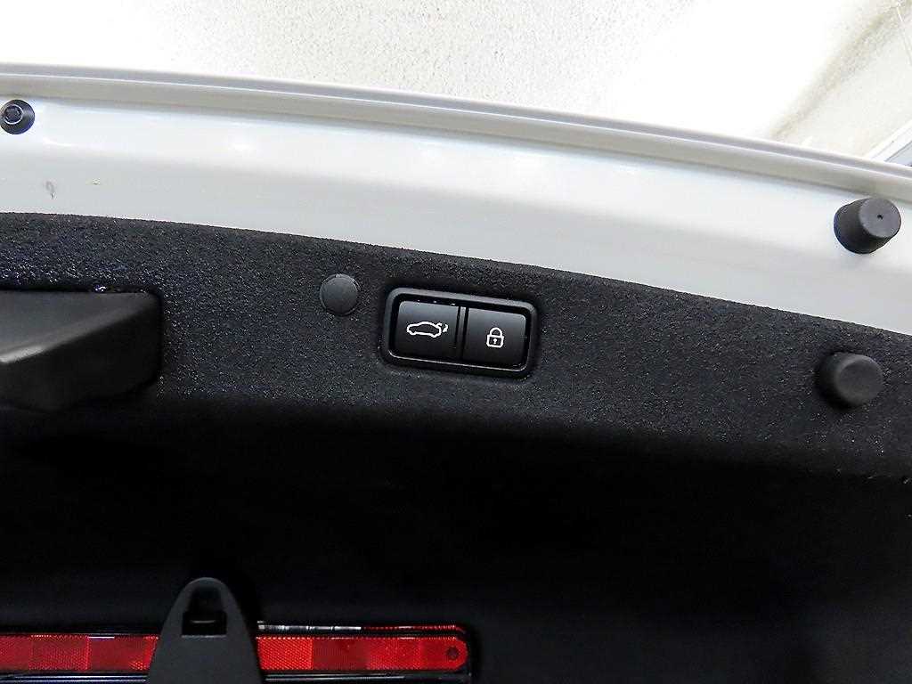 HYUNDAI Grandeur 2022 Blanco - Importación desde Corea - HF Imports Iquique - Foto 16