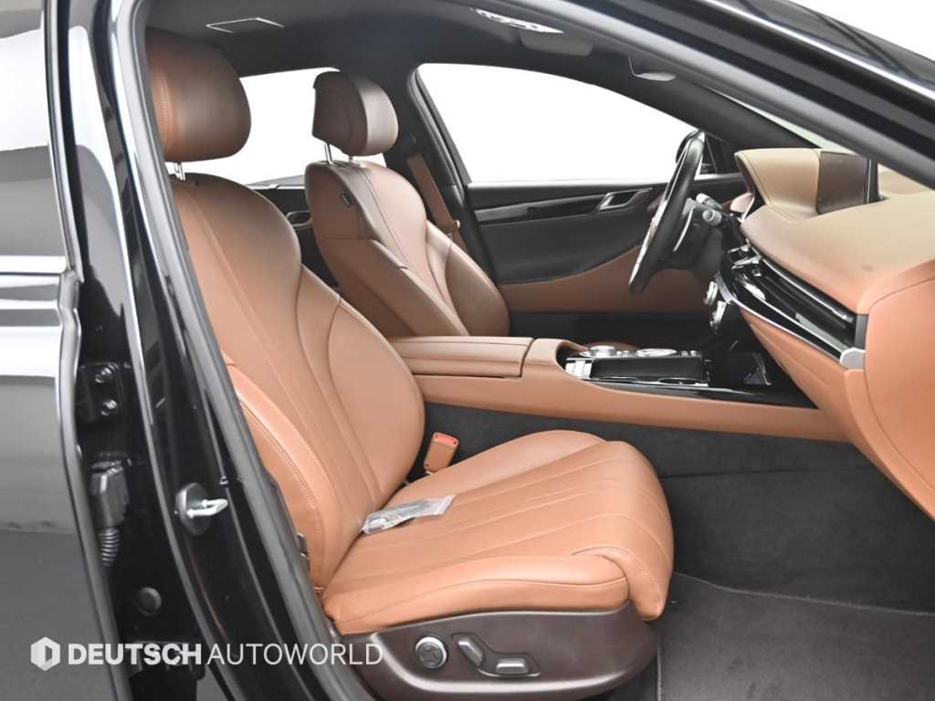 Genesis G80 - Vista 10