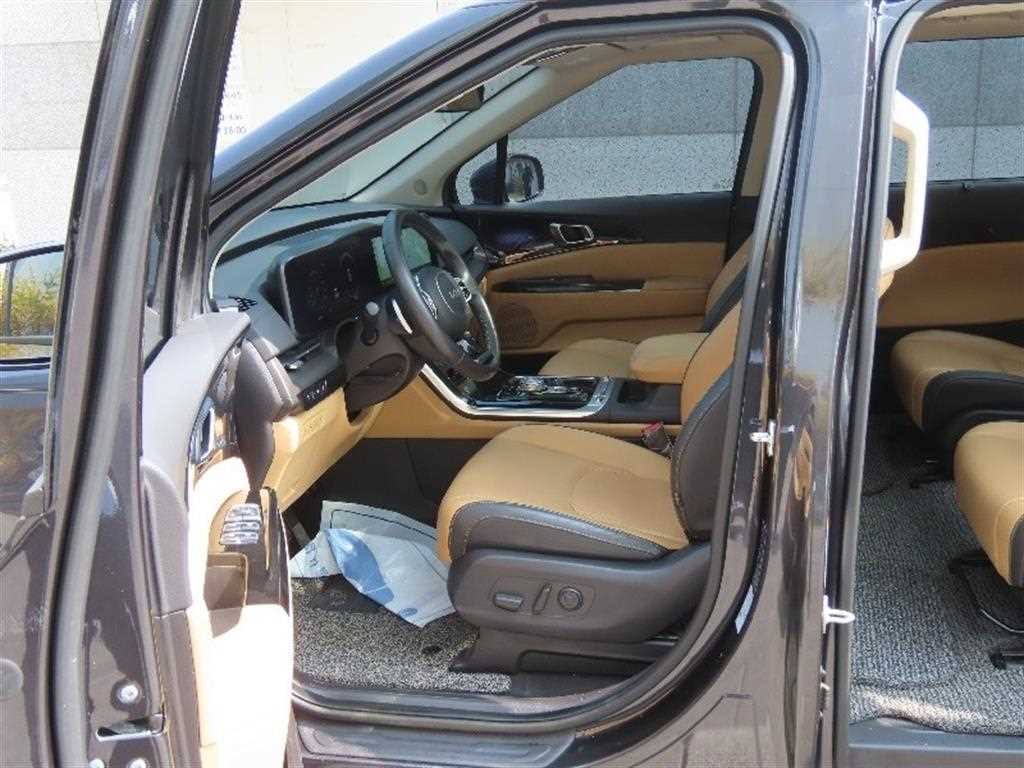 KIA Carnival 2023 Gris - Importación desde Corea - HF Imports Iquique - Foto 13