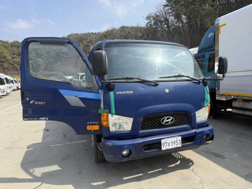 medium and large cargo dump 2007 - Importación desde Corea - HF Imports Iquique - Foto 1