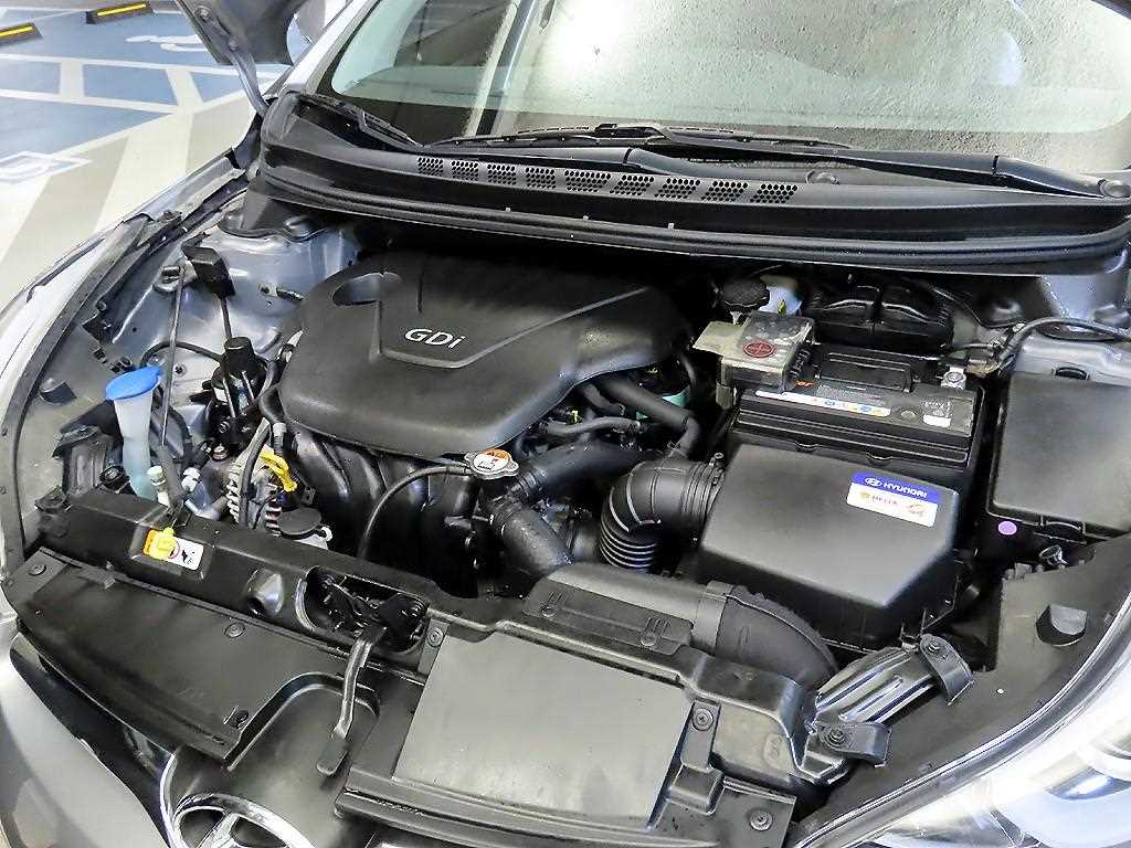 HYUNDAI Avante 2014 Gris - Importación desde Corea - HF Imports Iquique - Foto 19