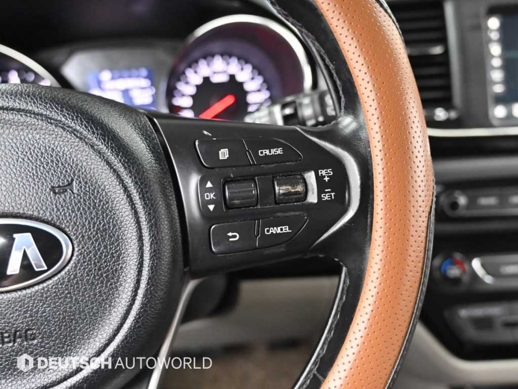 KIA Carnival 2017 Blanco - Importación desde Corea - HF Imports Iquique - Foto 17