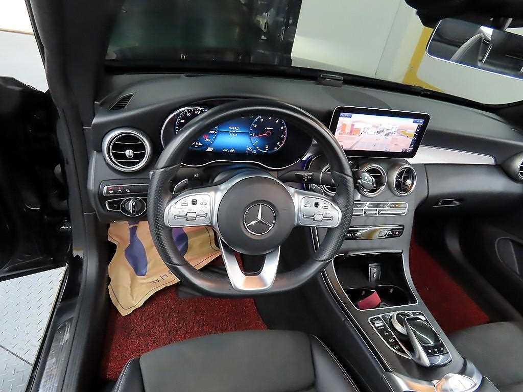 Mercedes Benz C Class - Vista 9