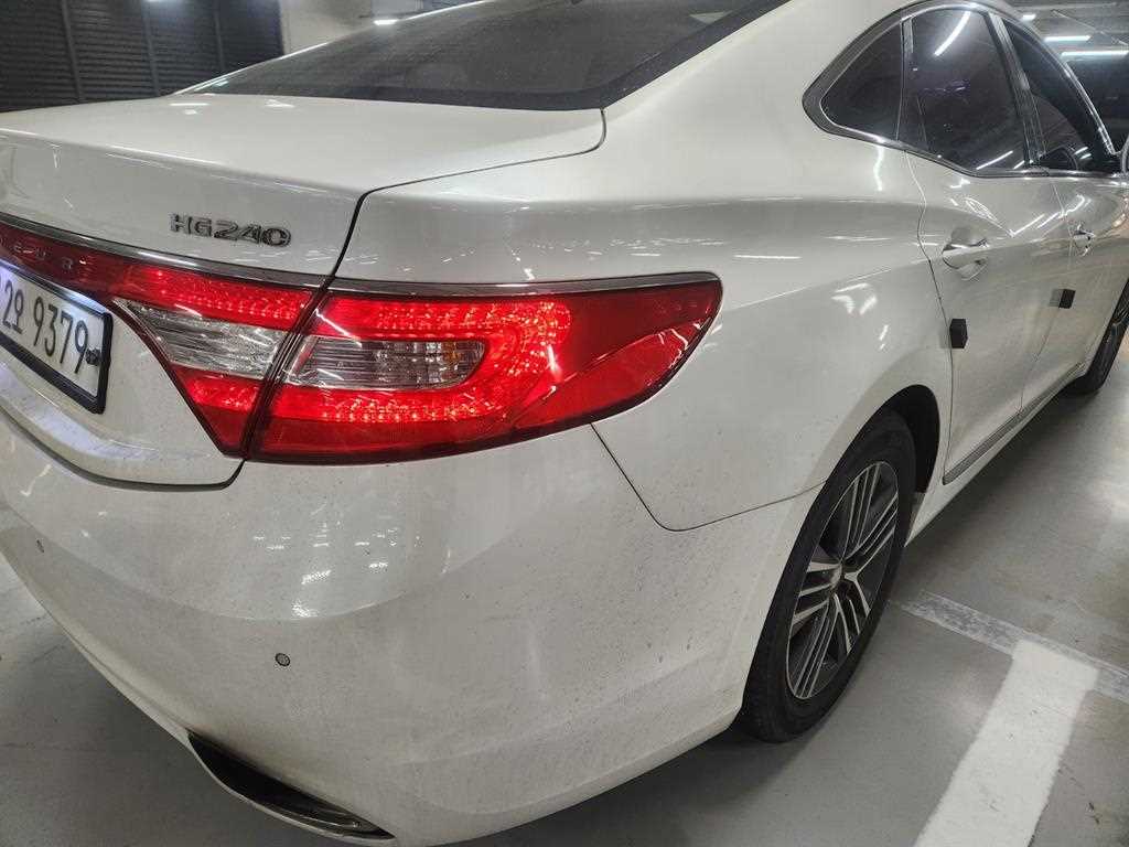 HYUNDAI Grandeur - Vista 4