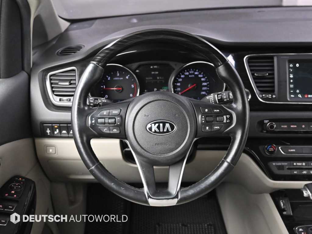 KIA Carnival 2019 Negro - Importación desde Corea - HF Imports Iquique - Foto 15