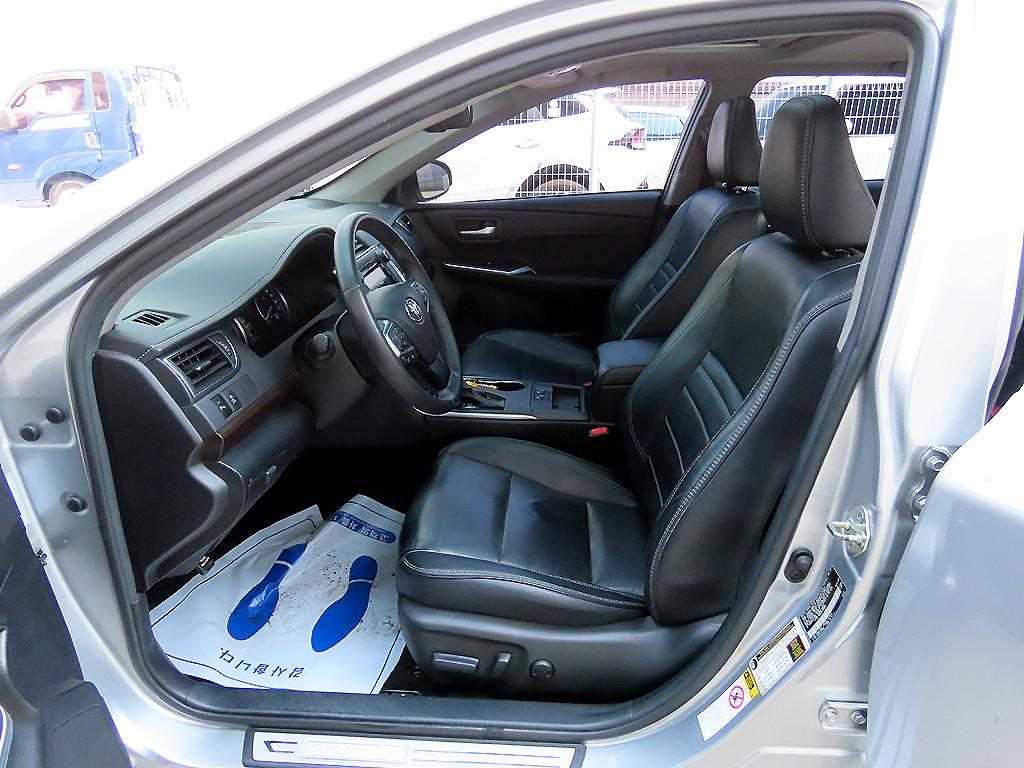 Toyota Camry - Vista 5