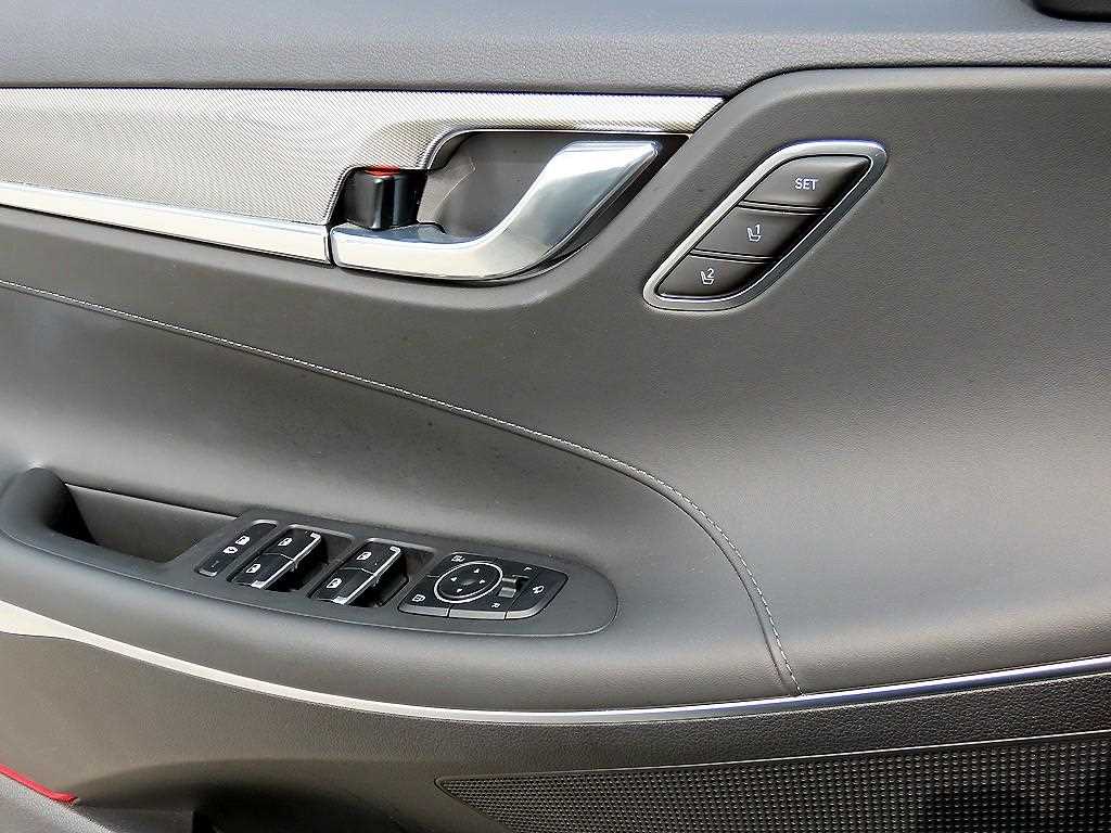 HYUNDAI Grandeur - Vista 11