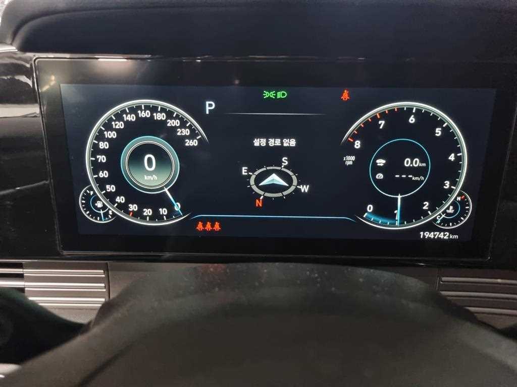 HYUNDAI Grandeur - Vista 5