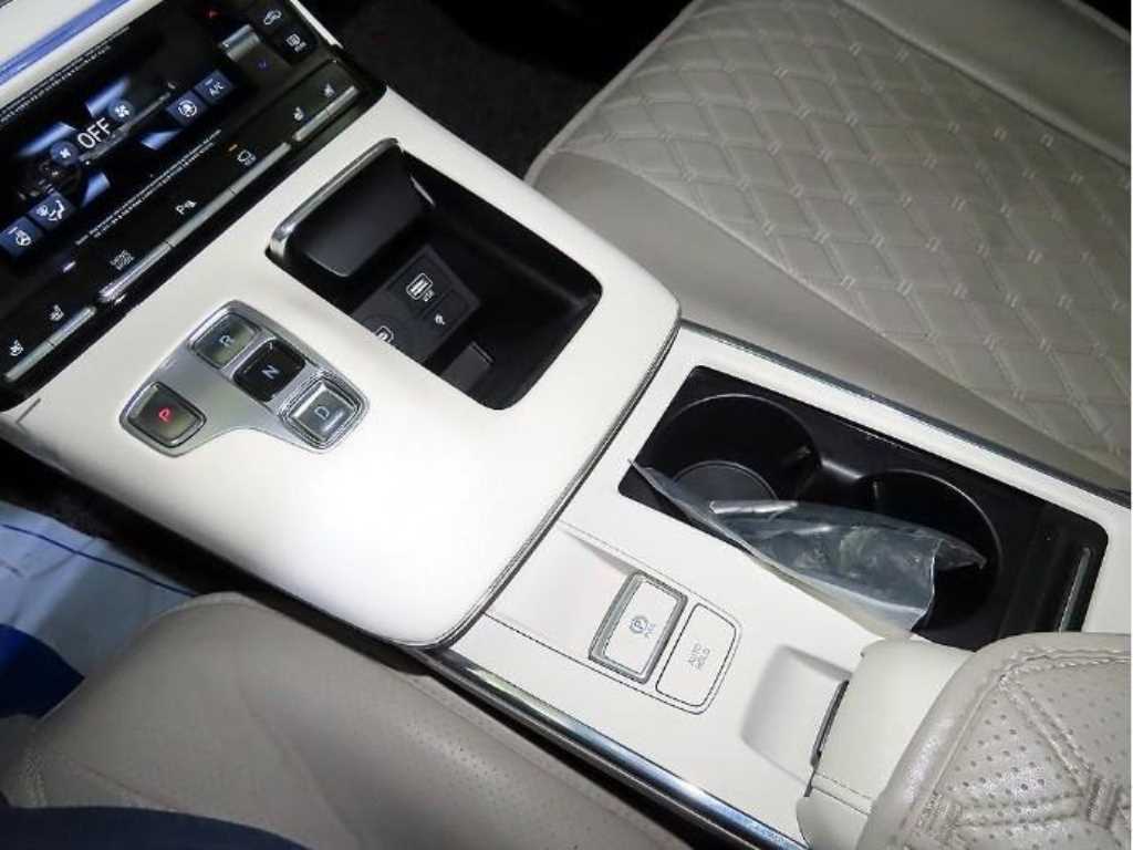 HYUNDAI Grandeur - Vista 8
