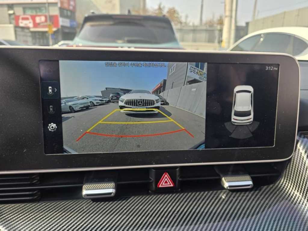 HYUNDAI Ioniq 5 - Vista 8