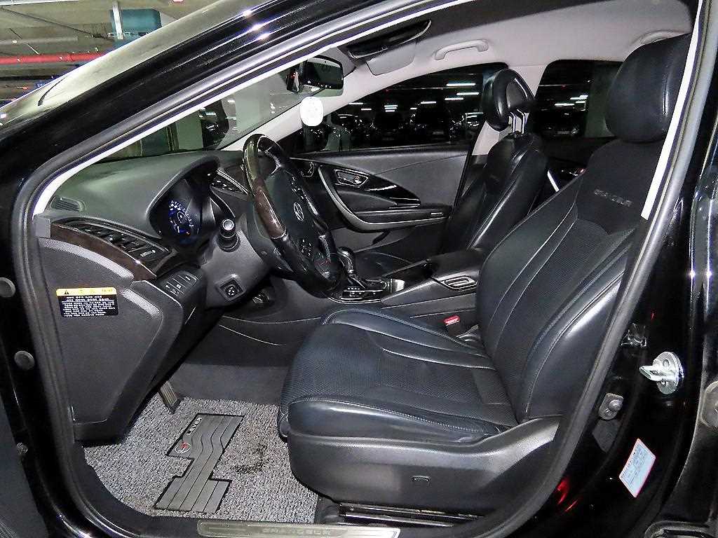 HYUNDAI Grandeur - Vista 6