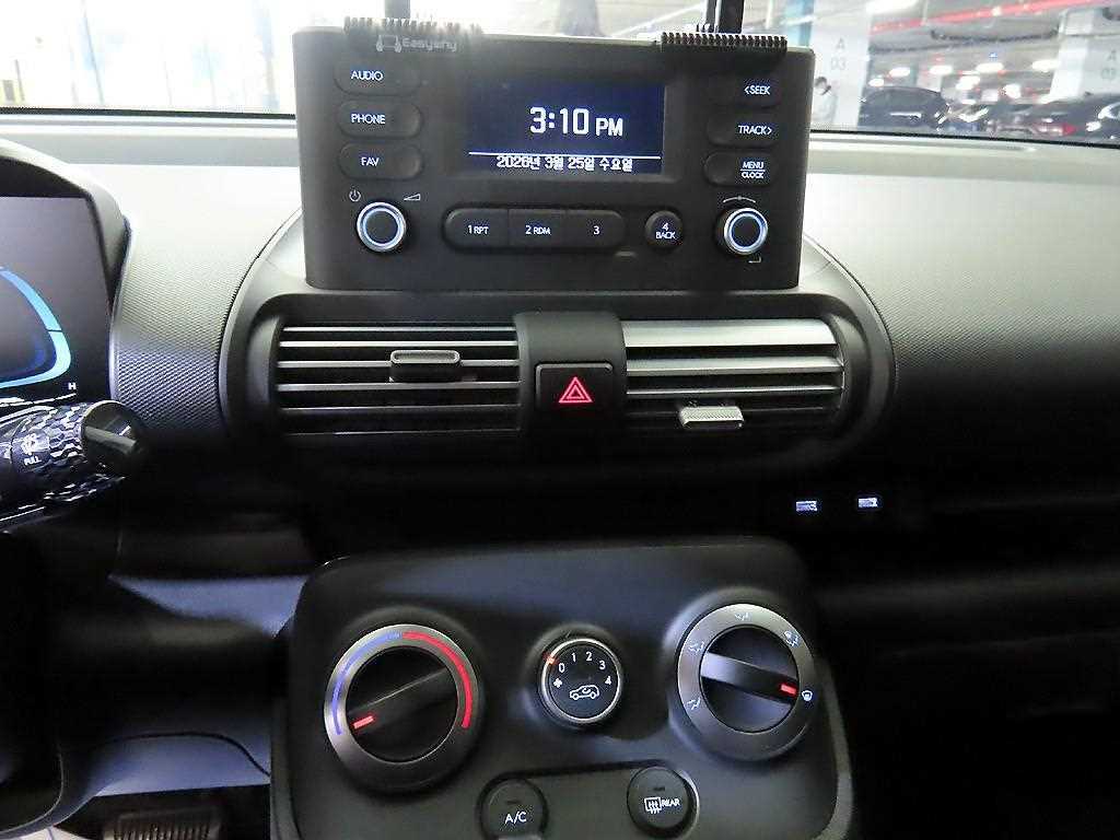 HYUNDAI Casper - Vista 11