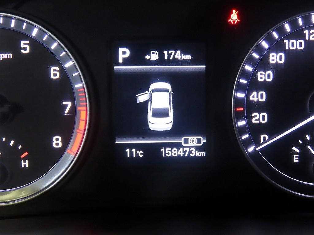 HYUNDAI Sonata - Vista 9