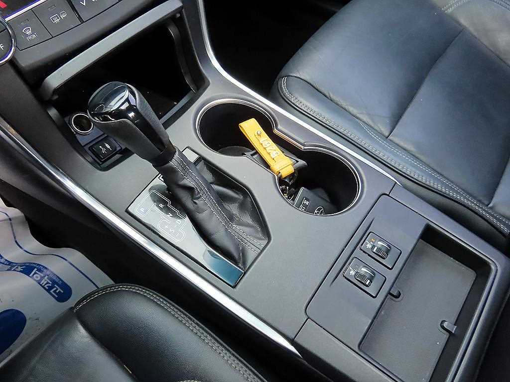 Toyota Camry - Vista 10