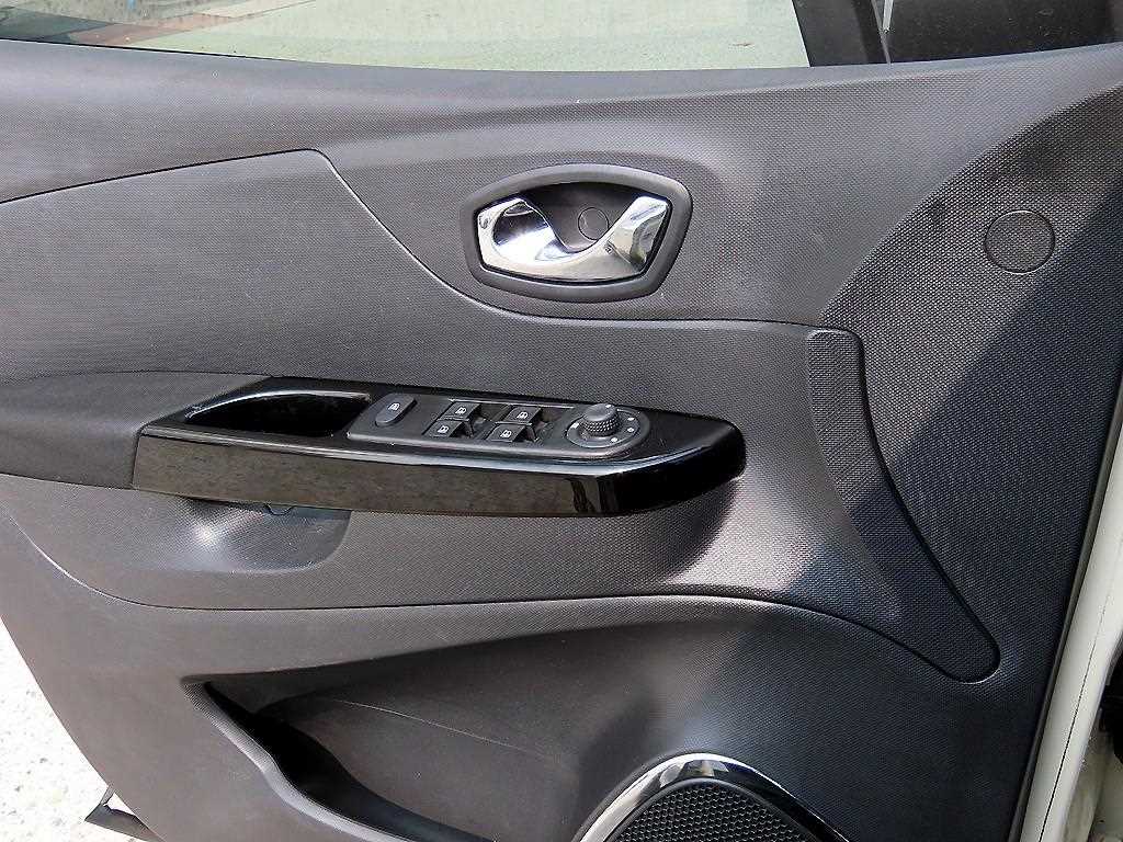 SAMSUNG QM3 - Vista 11