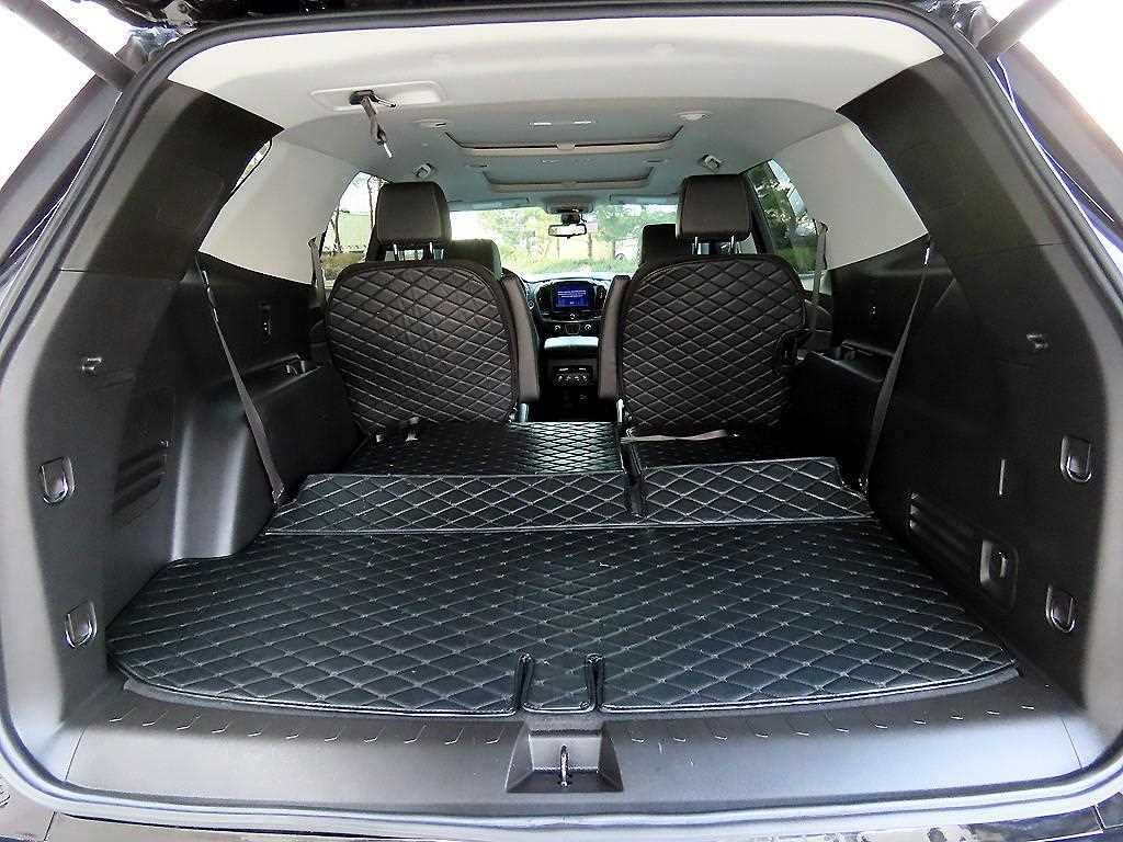 Chevrolet Travers 2020 Negro - Importación desde Corea - HF Imports Iquique - Foto 17