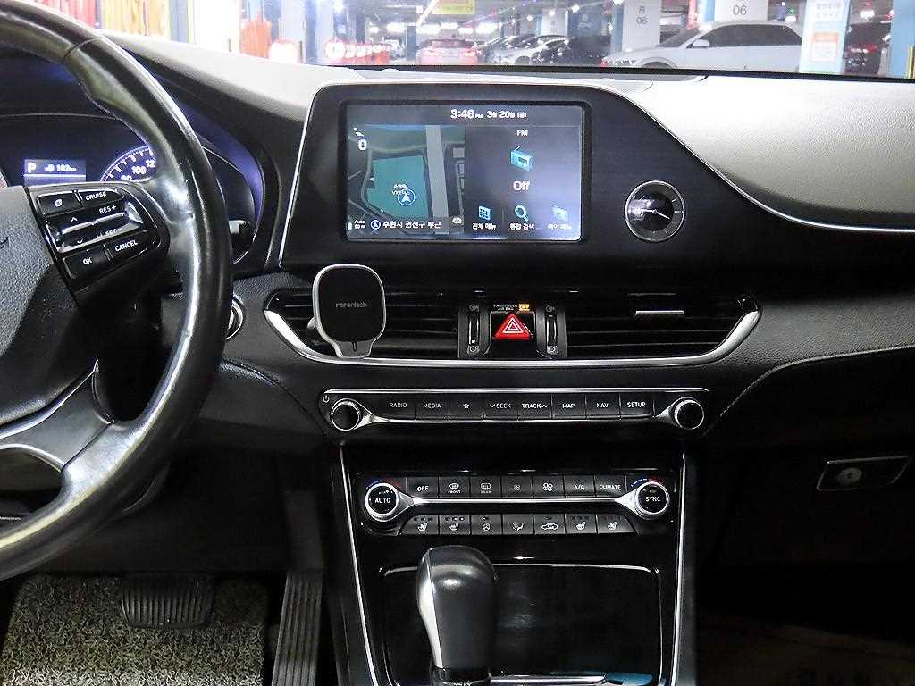 HYUNDAI Grandeur - Vista 11