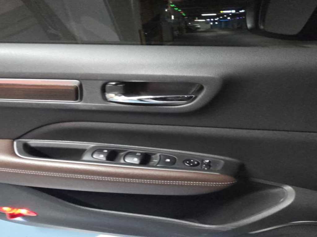 SAMSUNG QM6 2020 Blanco - Importación desde Corea - HF Imports Iquique - Foto 15