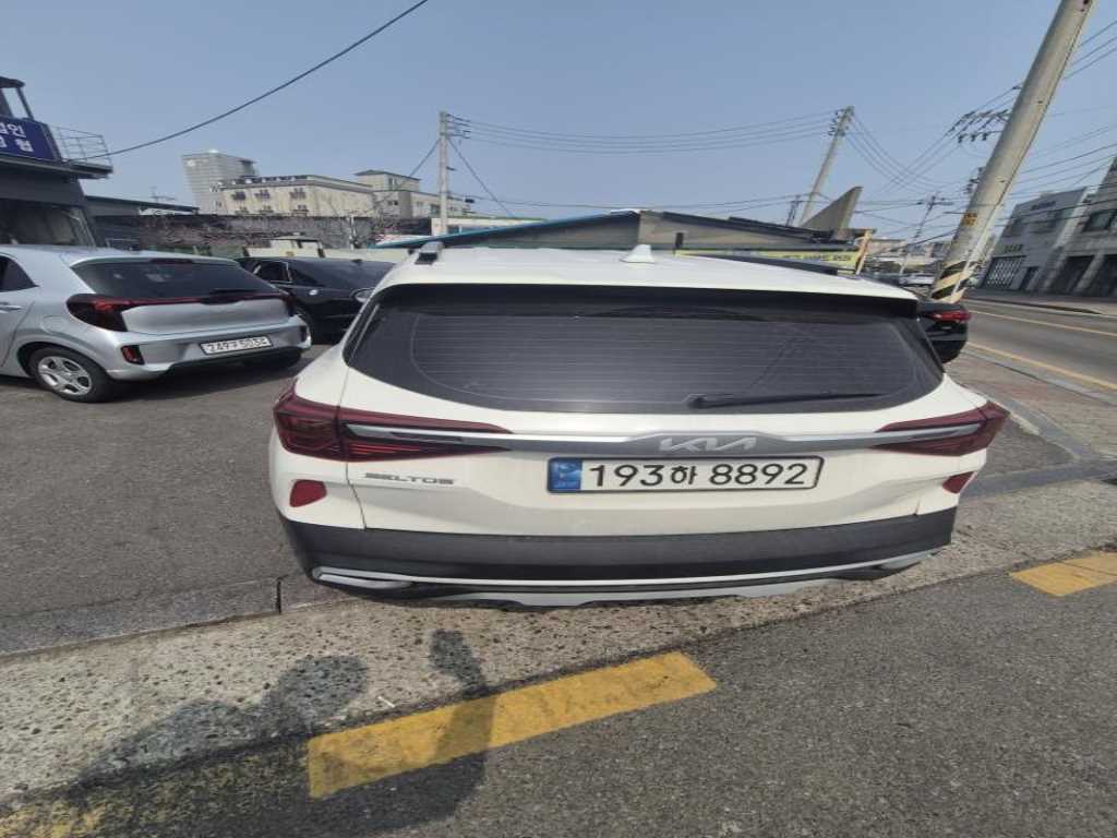 KIA Seltos - Vista 4