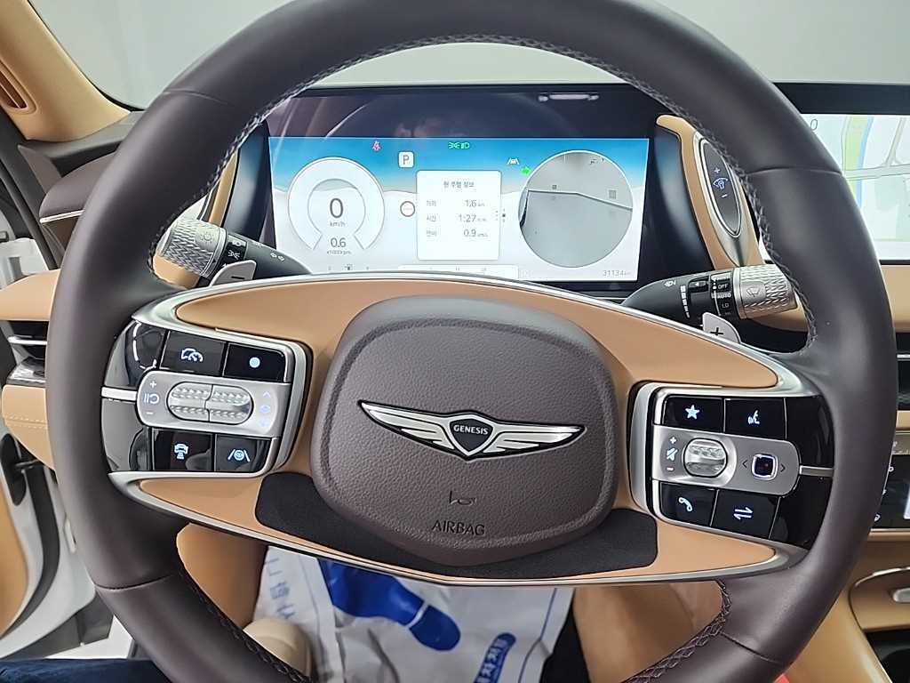 Genesis G90 - Vista 9