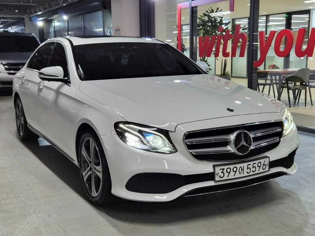 Mercedes Benz E class 2020 Blanco - Importación desde Corea - HF Imports Iquique - Foto 1