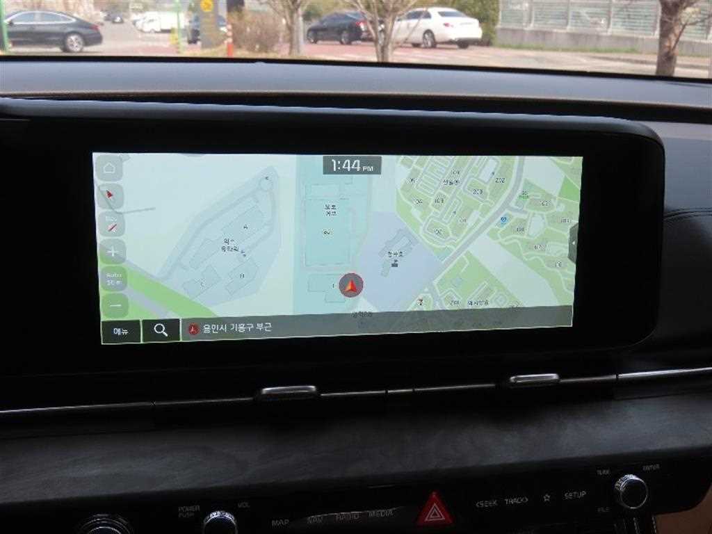 KIA Carnival - Vista 8